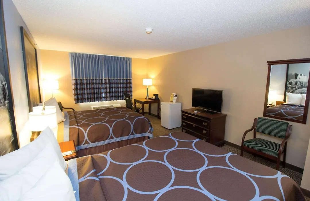 Super 8 By Wyndham Chicago O'Hare Airport-1