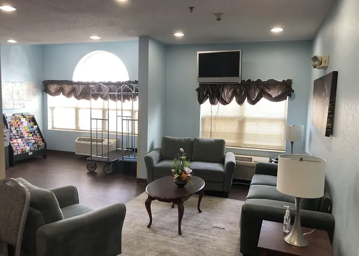 Red Lion Inn & Suites Elk Grove Village
